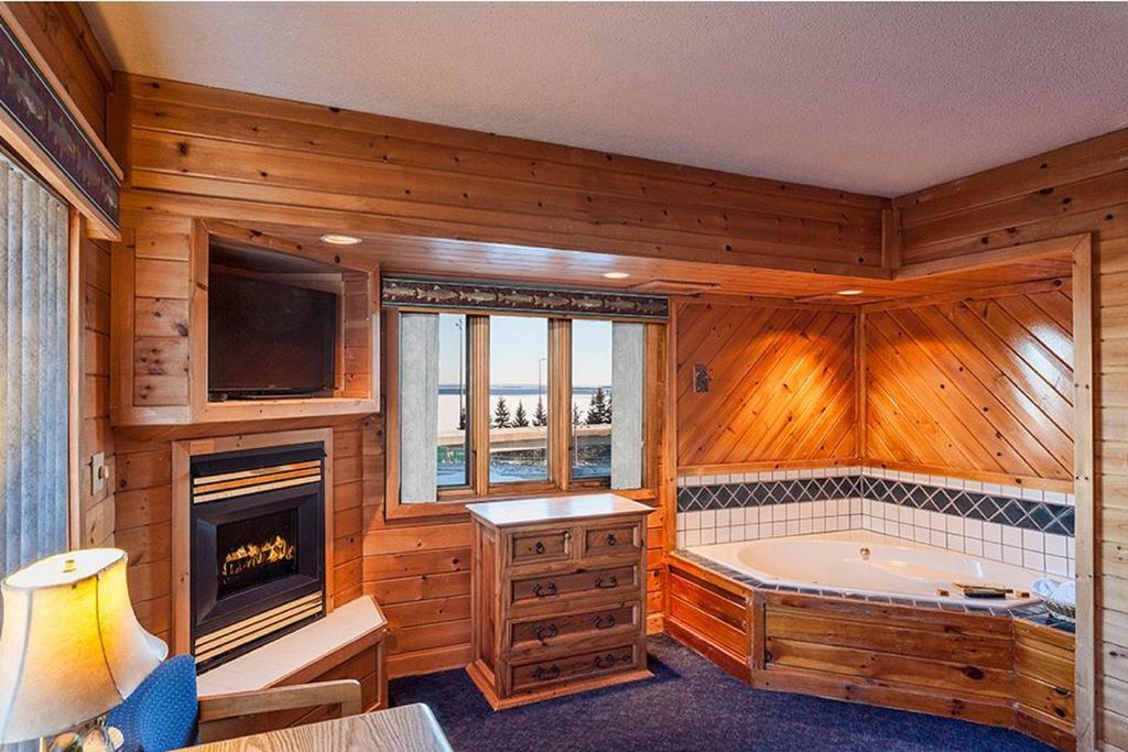 Voyageur Lakewalk Inn Duluth Extérieur photo